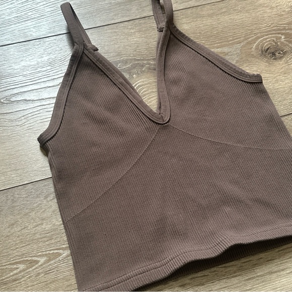 FP Movement Happiness Runs V-Neck Tank *Taupe Gray* - Picture 4 of 6